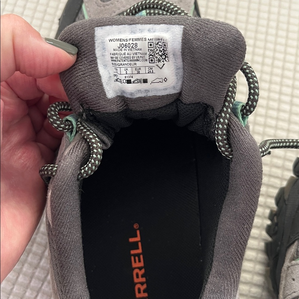 Women's Moab 3 Waterproof Hiking Shoes 7.5 - Picture 7 of 7
